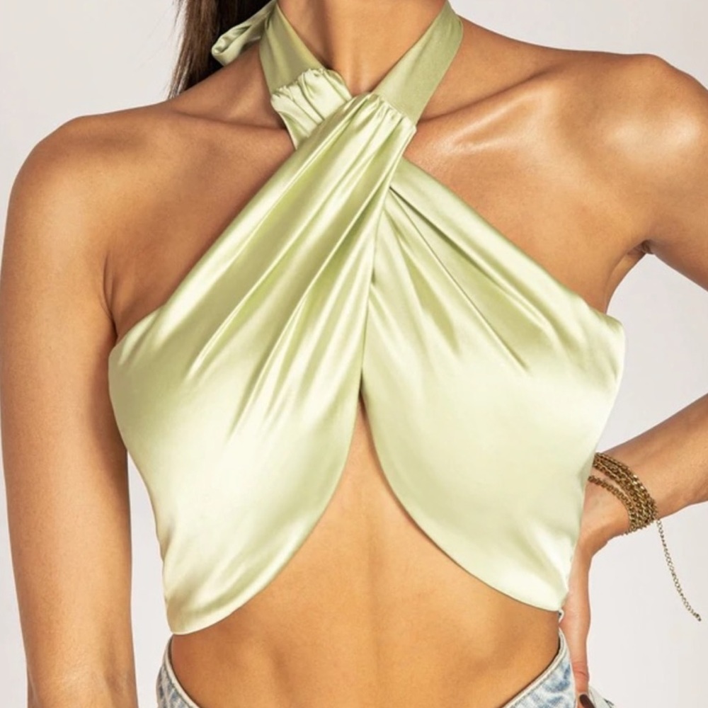 MESHKI CRISS CROSS TIE UP CROP TOP